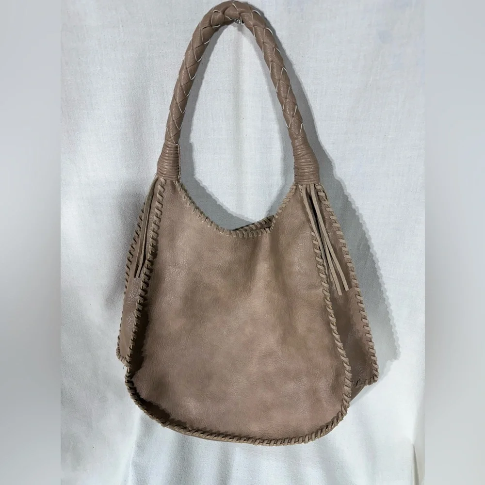 DV by Dolce Vita chic tan